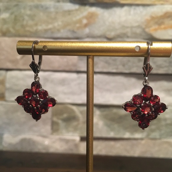 AUTHENTIC DEEP GARNET DANGLE - Picture 8 of 14